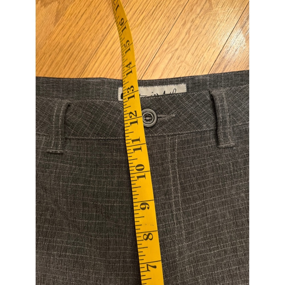 Travis Mathew Beck Mens Golf Shorts Dark Grey Heathered Size 38 Performance - Picture 6 of 7